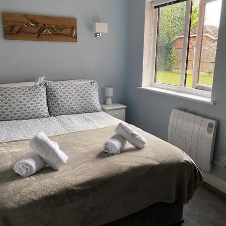 15 Maple Court Apartment Oxford Bagian luar foto